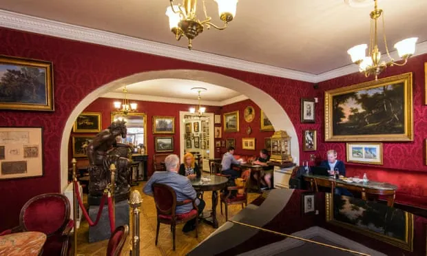 Interior view of the Antico Caffe Greco