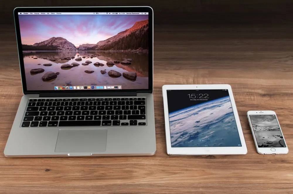 Environmental impact of digital technology