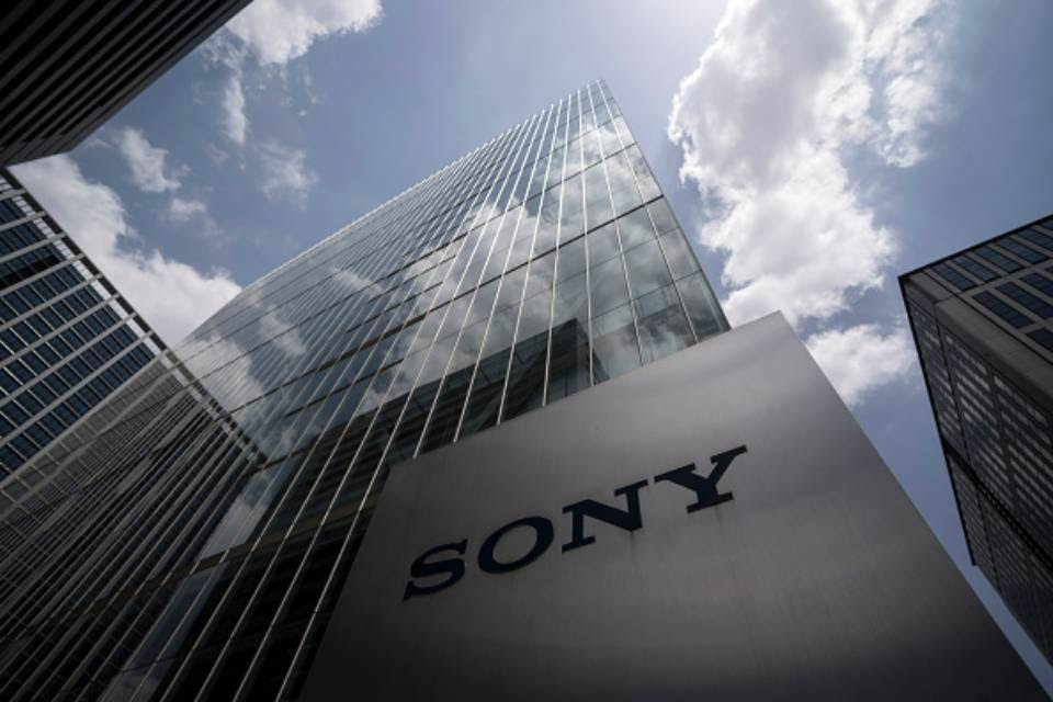 Sony invests in games for PCs, mobiles
