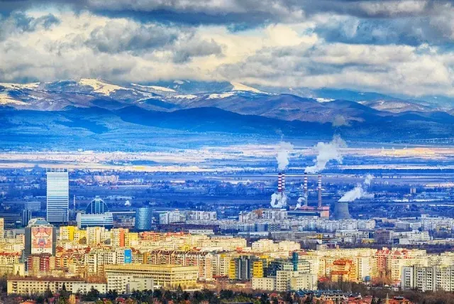 Eastern European countries stand up better to the economic crisis