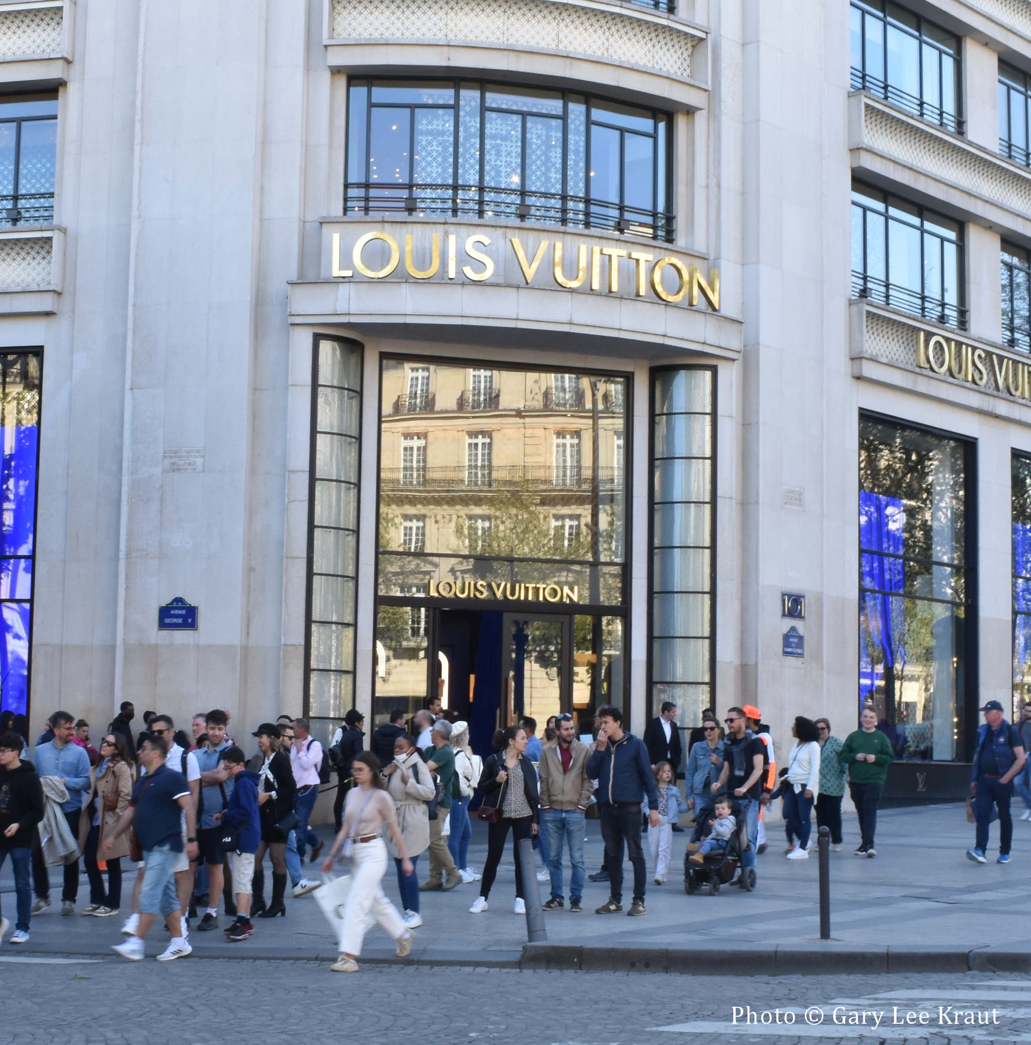 Louis Vuitton veut casser les frontières du luxe